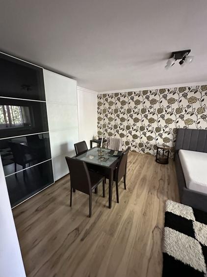 Apartament decomandat în Vitan
