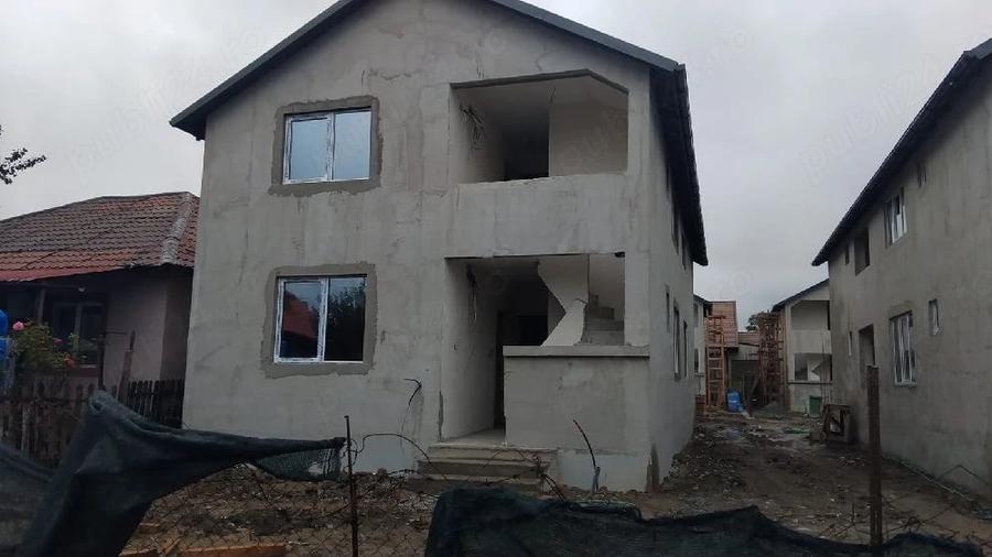 Casă cu 2 camere cu Teren 170 Mp în Central