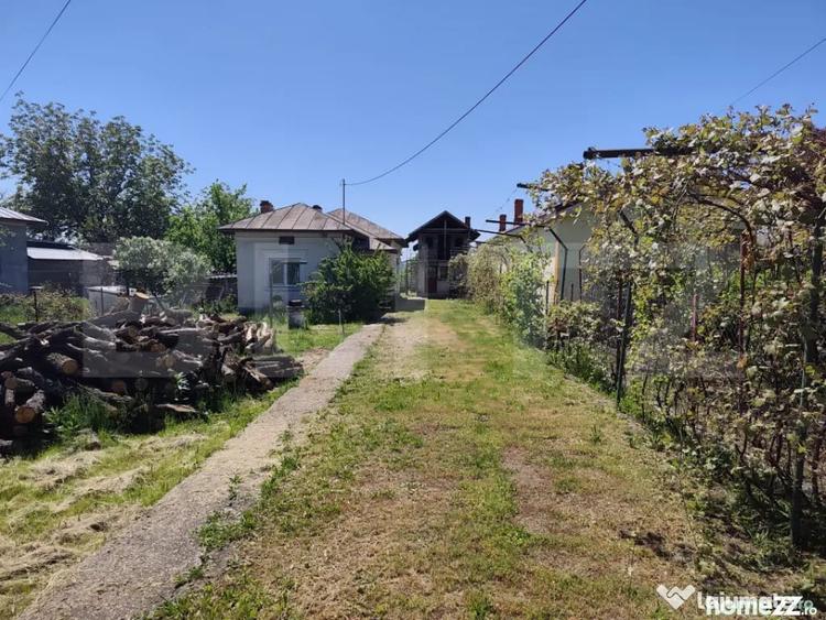 Casă cu 4 camere cu Teren 1970 Mp în Central