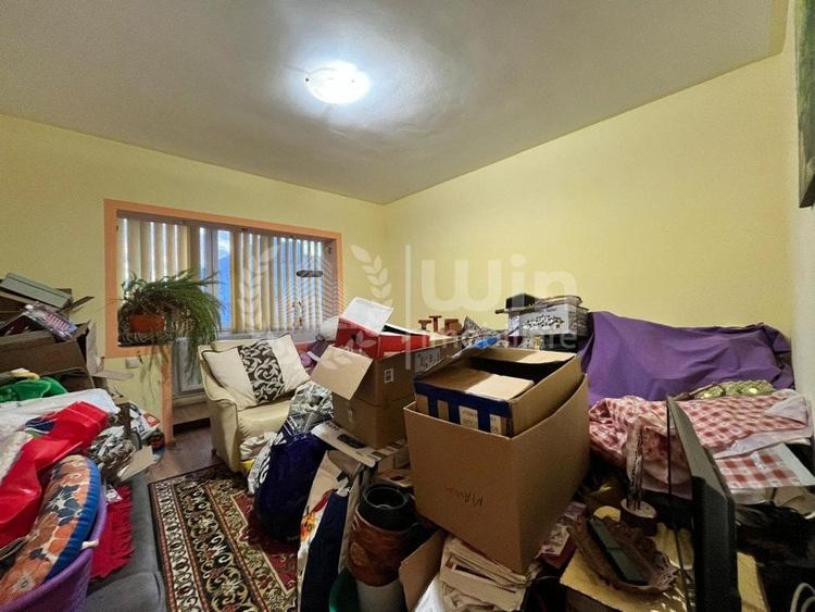 Apartament cu 3 camere decomandat, mobilat în Între Lacuri