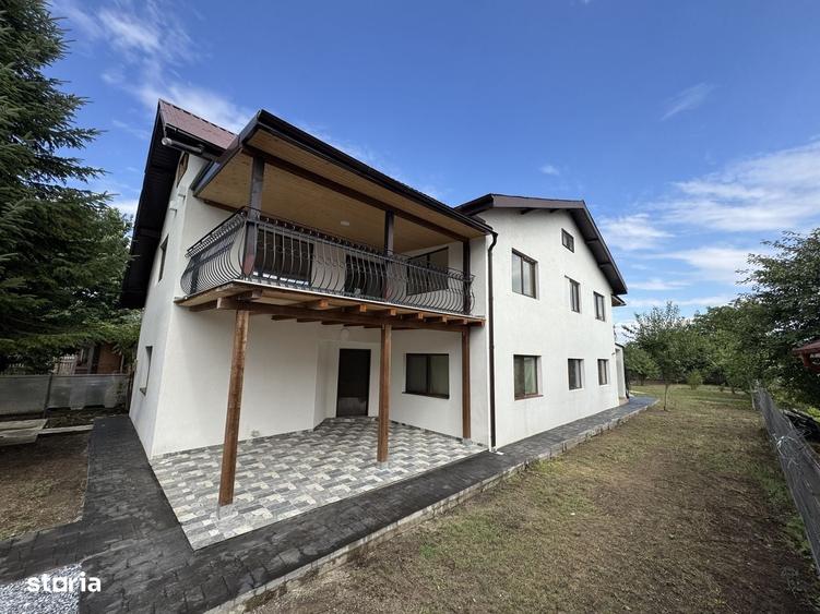 Casă cu 4 camere în Holboca
