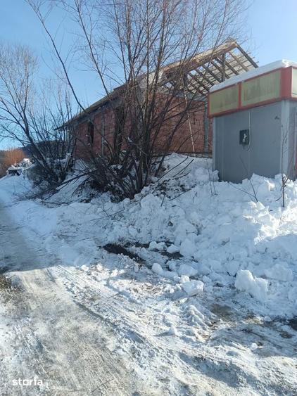 Casă cu 3 camere cu Teren 500 Mp în Central