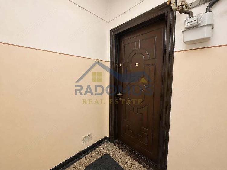 Apartament cu 3 camere semidecomandat în Nord