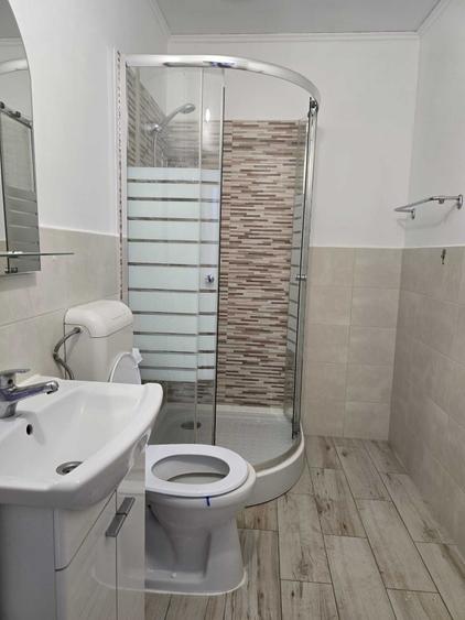 Casă cu 3 camere cu Teren 250 Mp în Grădiște