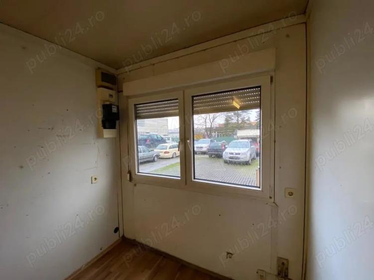 Spațiu comercial, de 12 mp, în Central