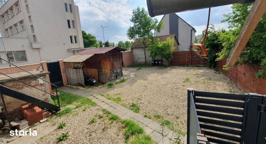 Apartament cu 4 camere în Ultracentral