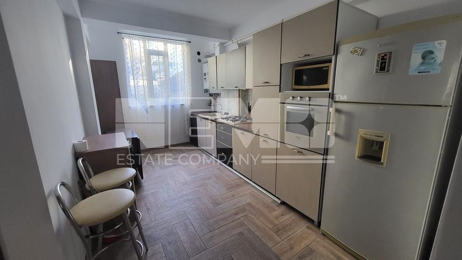Apartament cu 3 camere semidecomandat, mobilat în Burdujeni