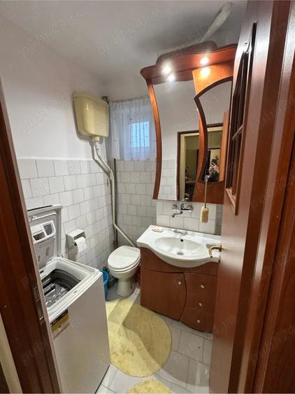 Apartament cu 2 camere decomandat în Botizului