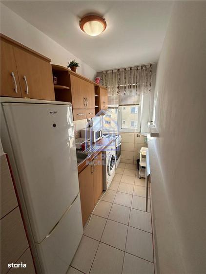 Apartament cu 2 camere semidecomandat, mobilat în George Enescu