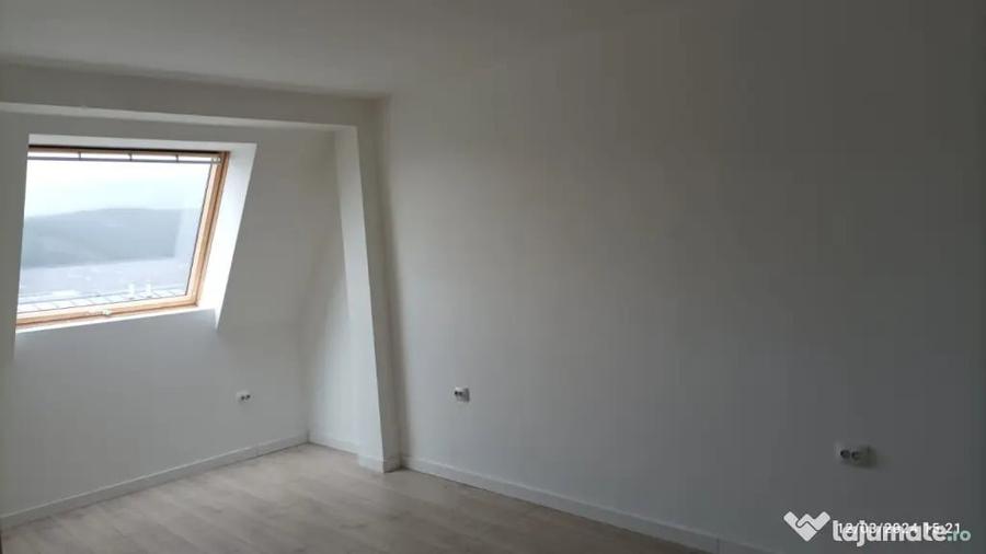 Apartament cu 2 camere decomandat în Florești