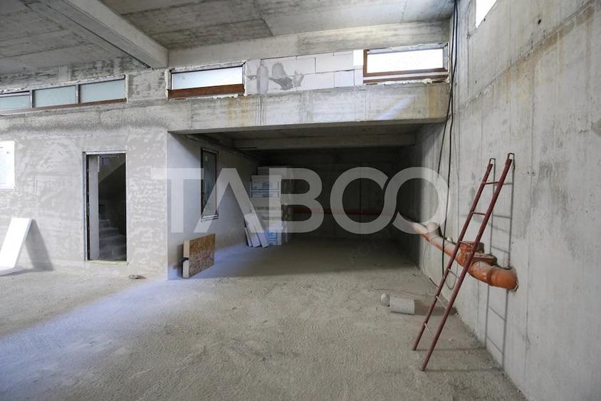 Spațiu comercial, de 180 mp, în Central