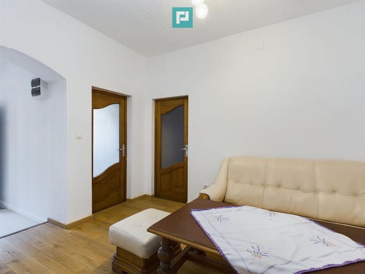 Casă individuală cu 4 camere cu Canalizare în Gării