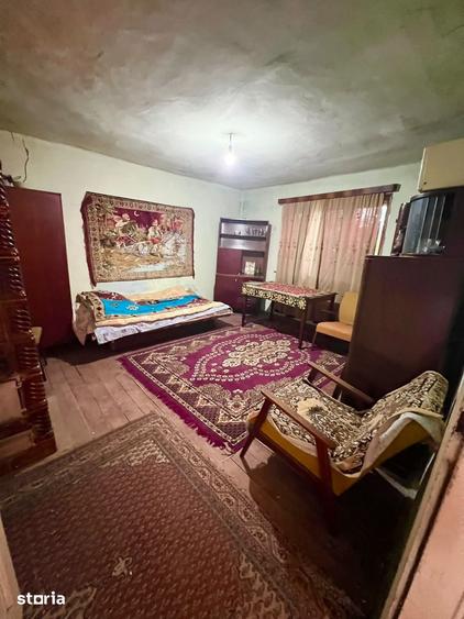 Casă cu 2 camere cu Teren 954 Mp în Mica