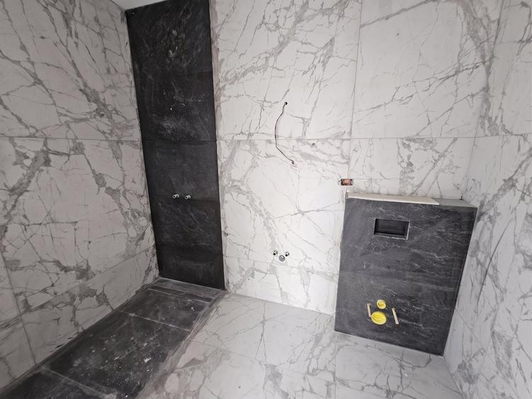 Casă cu 5 camere cu Canalizare în Tunari