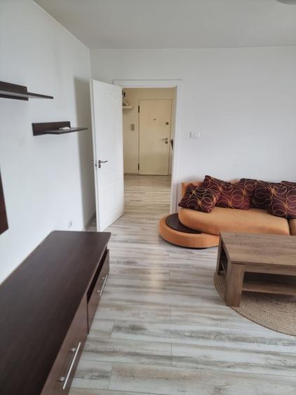 Apartament cu 2 camere semidecomandat în Moșnița Veche