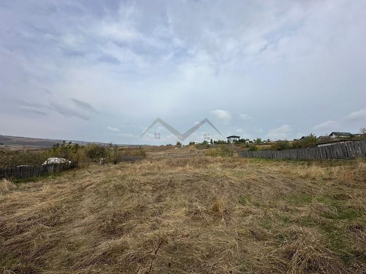 Teren Construcții intravilan de 4706 mp, în Miroslava