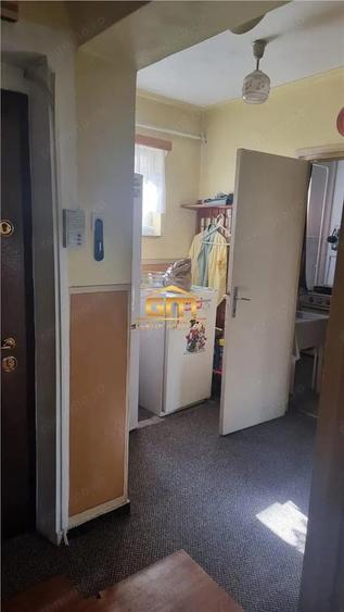 Apartament 3 camere de - Zona Traian, etaj 3 4 - 2