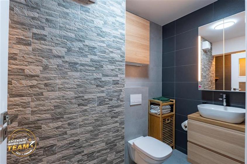 Apartament cu 2 camere decomandat, mobilat în Lenin