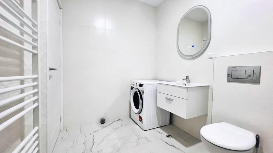 Apartament cu 2 camere semidecomandat, mobilat în Pipera