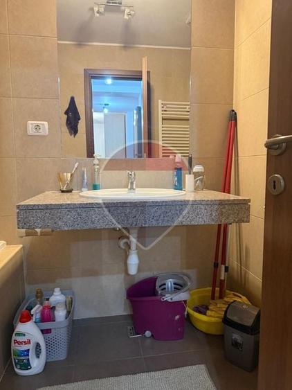 Apartament cu 2 camere semidecomandat, mobilat în Militari