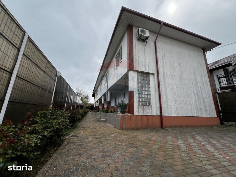 Casă cu 9 camere cu Teren 480 Mp în Limanu