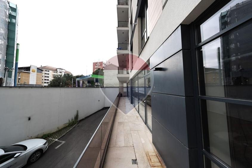 Spațiu comercial, de 179 mp, în Centrul Civic