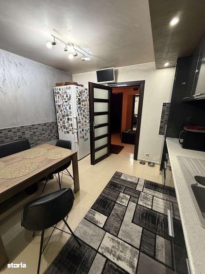 Apartament cu 3 camere decomandat în Central