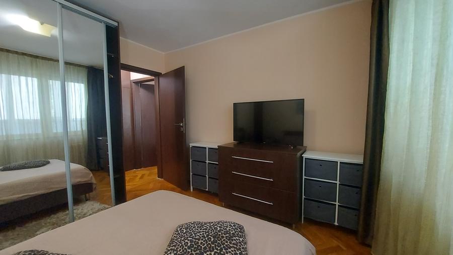 Apartament cu 2 camere semidecomandat în P-ța Unirii