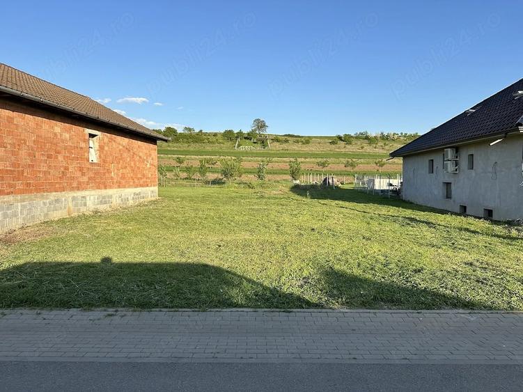 Teren de 556 mp, în Ciugud