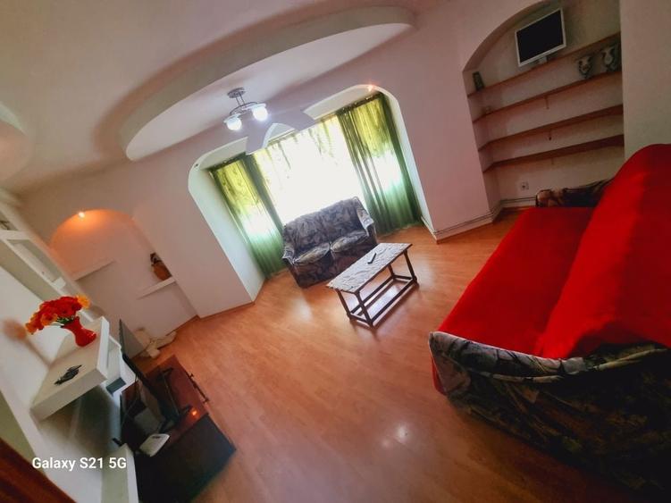 Apartament cu 2 camere decomandat în Ultracentral