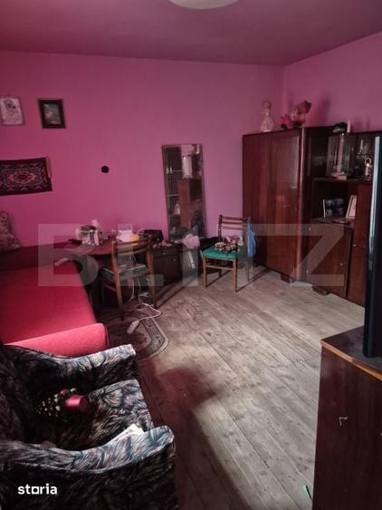 Casă cu 5 camere cu Teren 1025 Mp în Central