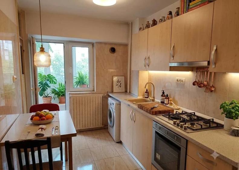 Apartament cu 2 camere decomandat, mobilat în Calea Călărașilor