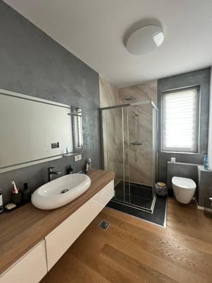 Apartament cu 3 camere decomandat, mobilat în Păcurari