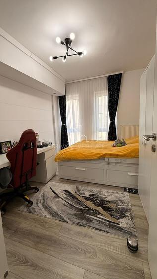Apartament cu 2 camere decomandat, mobilat în Est