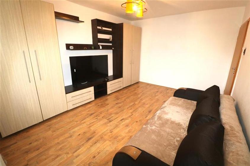 Apartament cu 2 camere decomandat în Spitalul Județean