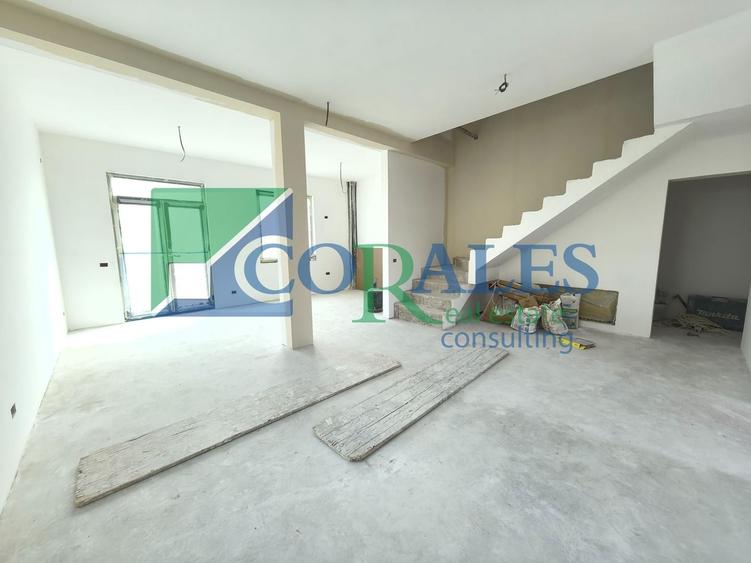 Duplex cu 4 camere cu Canalizare în Dumbrăvița