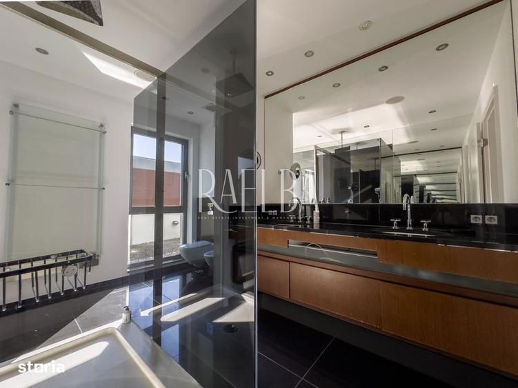 Apartament cu 4 camere, mobilat în Capitale