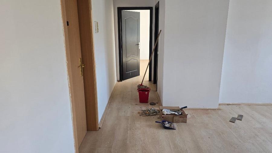 Vand apartament cu 2 camere decomandat Deva, zona Eminescu (Politie) - 6