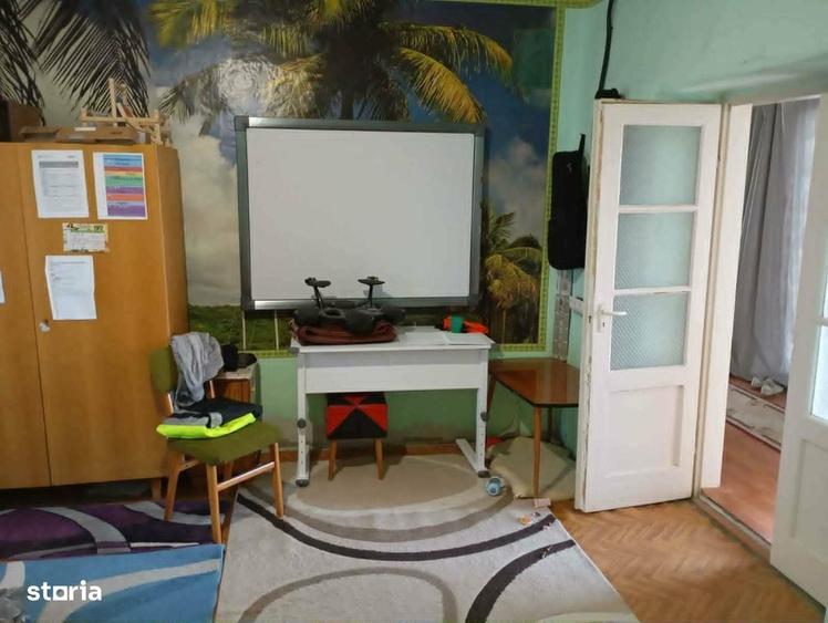 Casă cu 4 camere în Central