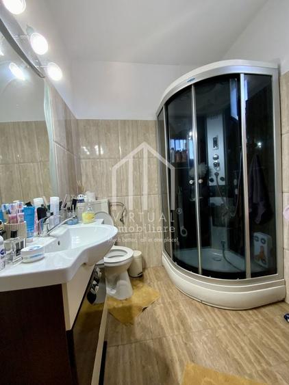 Casă individuală cu 4 camere cu Canalizare în Tineretului