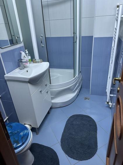 Apartament cu 4 camere decomandat în Unirii Sud