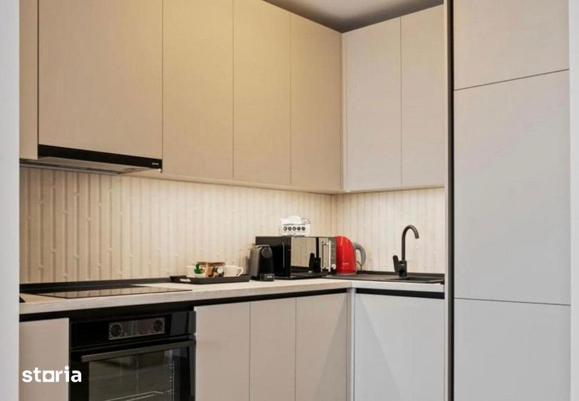 Apartament cu 3 camere, mobilat în Văcăresti