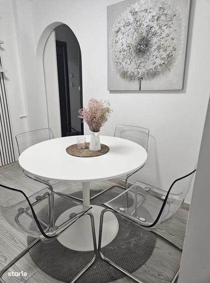 Apartament cu 2 camere decomandat în Tei