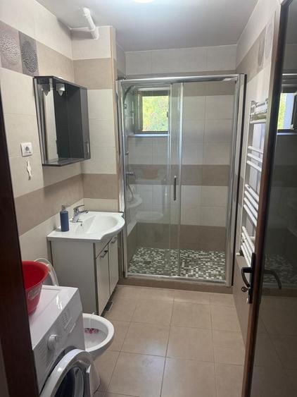 Apartament cu 2 camere decomandat în Nicolina