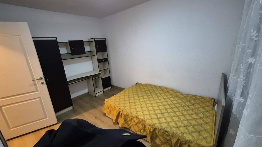 Apartament cu 3 camere decomandat în Brâncoveanu
