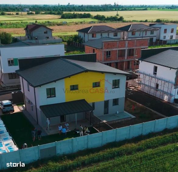 Casă cu 4 camere cu Teren 350 Mp în Vidra