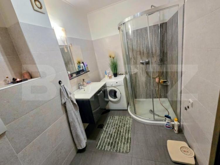 Apartament cu 2 camere semidecomandat, mobilat în Florești