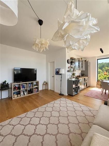 Apartament cu 3 camere decomandat, mobilat în Tunari