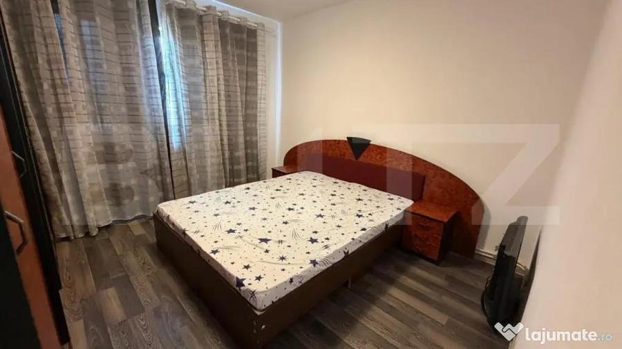 Apartament cu 3 camere decomandat în Cetate