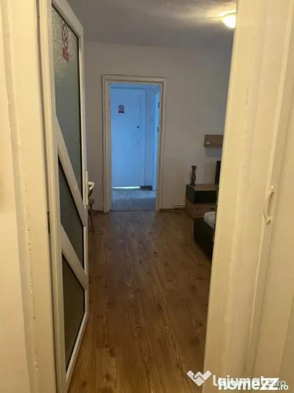 Apartament cu 2 camere semidecomandat în Brazda lui Novac